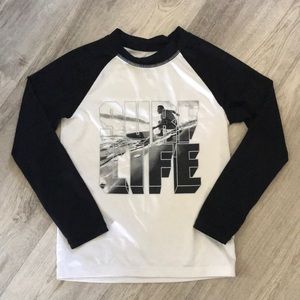 Boys Long Raglan Sleeve "Surf Life" Rashguard UPF 50+ sz M (7/8)